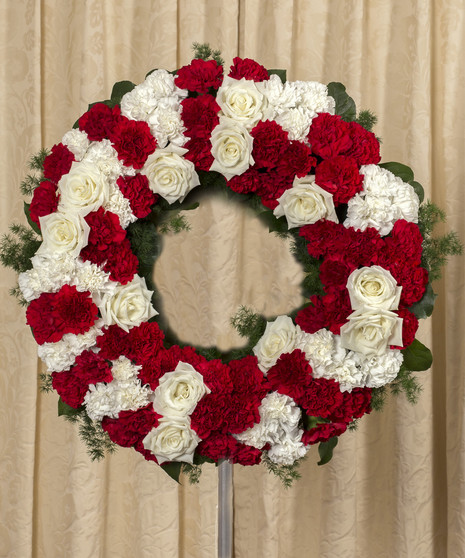 Red & White Wreath