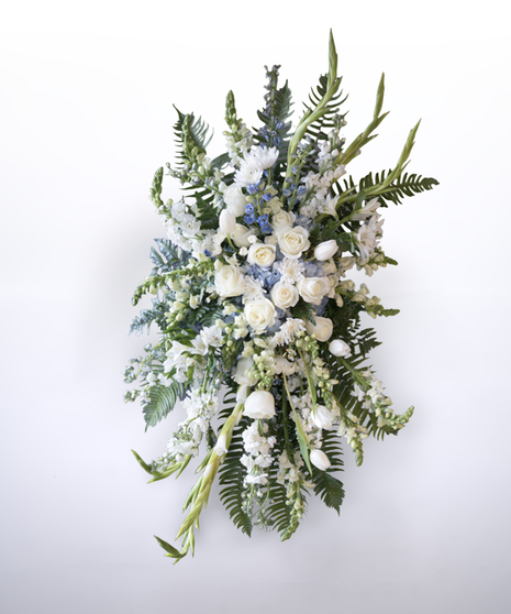 blue and white standing spray