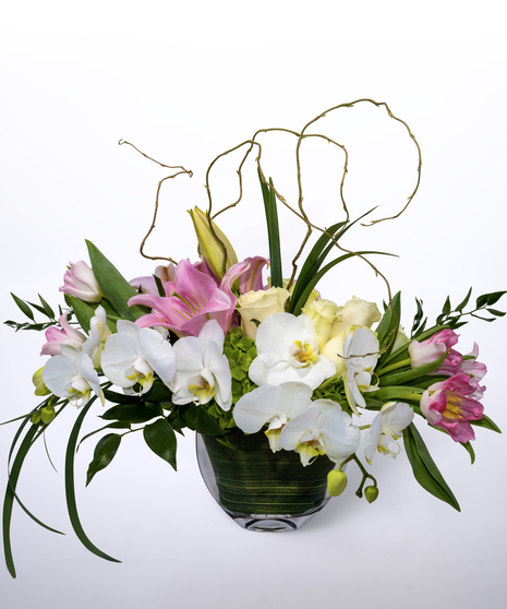 white and pink flower arrangement