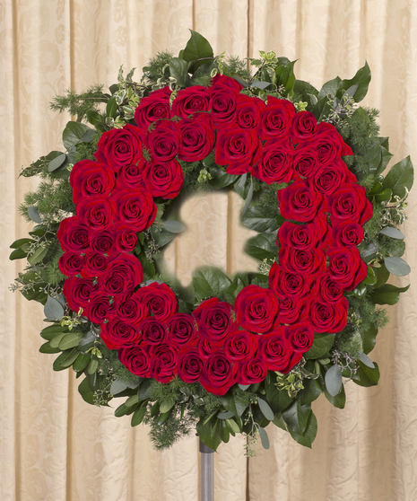Red Roses Wreath